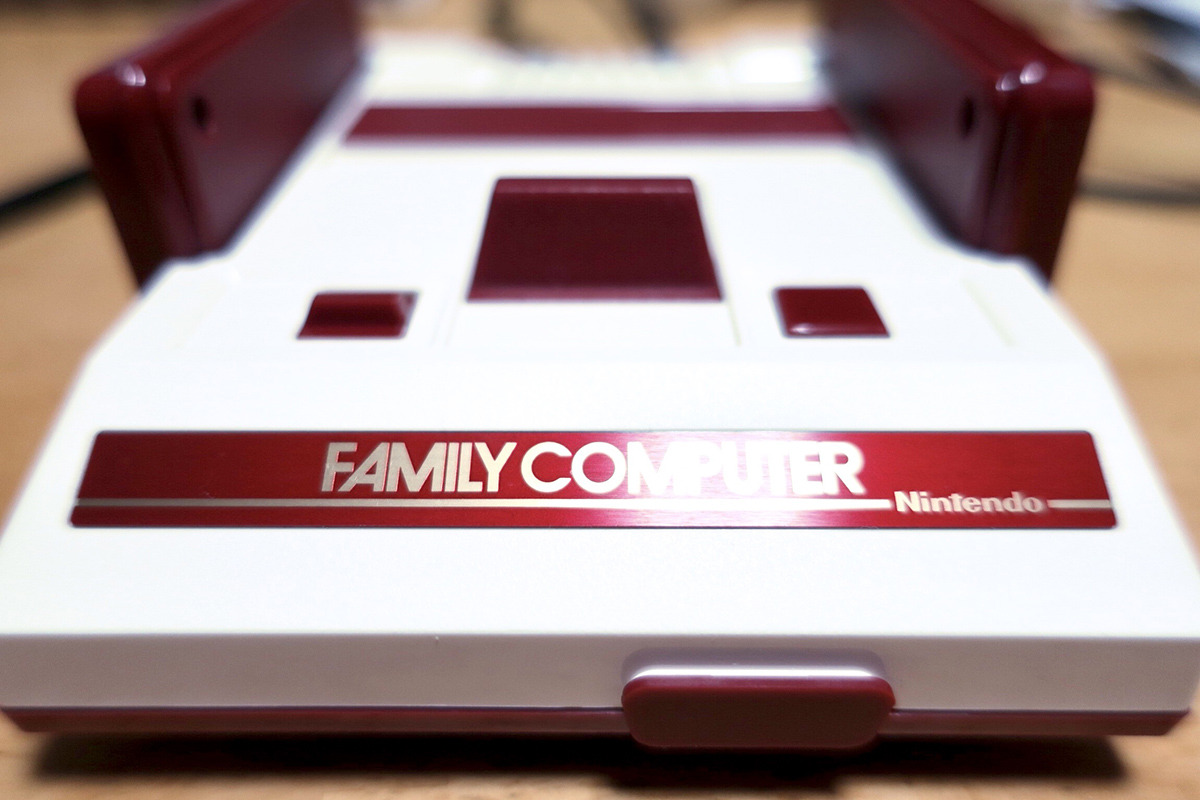 ファミリーコン… ちっさいファミコン「ニンテンドークラシックミニ ファミリー